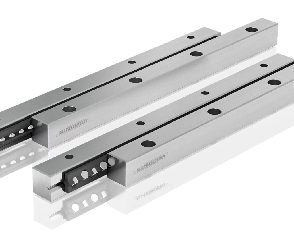 Ball-cages-type-R_Roller-cages-type-R_with_reflection_300dpi_result